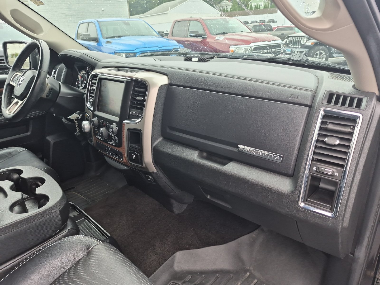 Used 2016 RAM 1500 Laramie AWD/4WD image 31