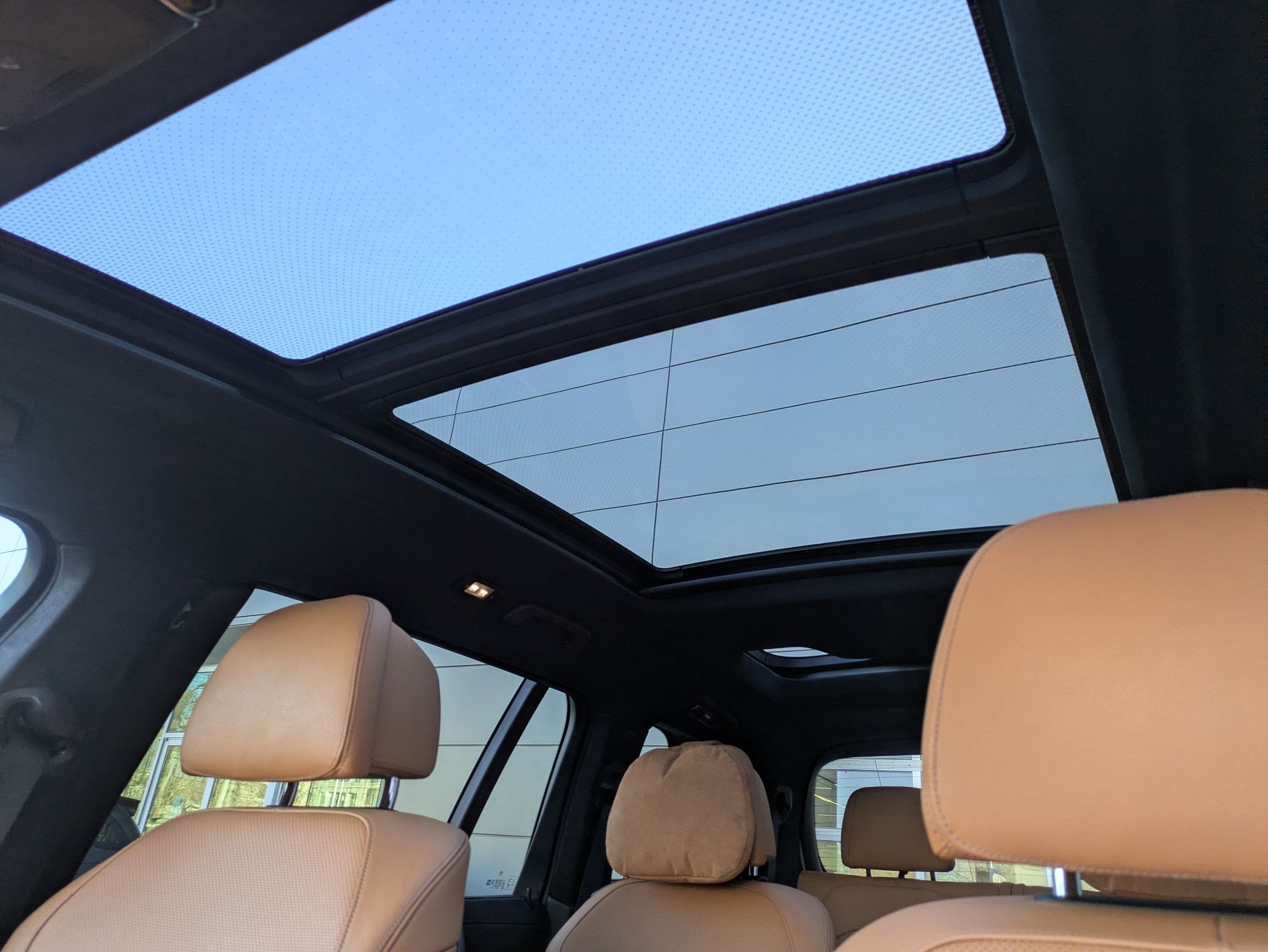 Used 2021 BMW X7 xDrive40i w/ Executive Package image 25