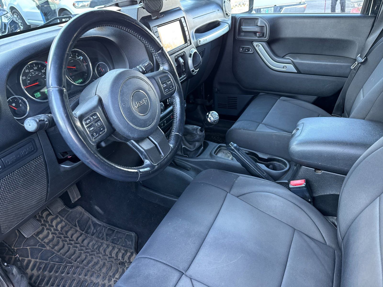 Used 2012 Jeep Wrangler Unlimited Rubicon w/ Dual Top Group image 10