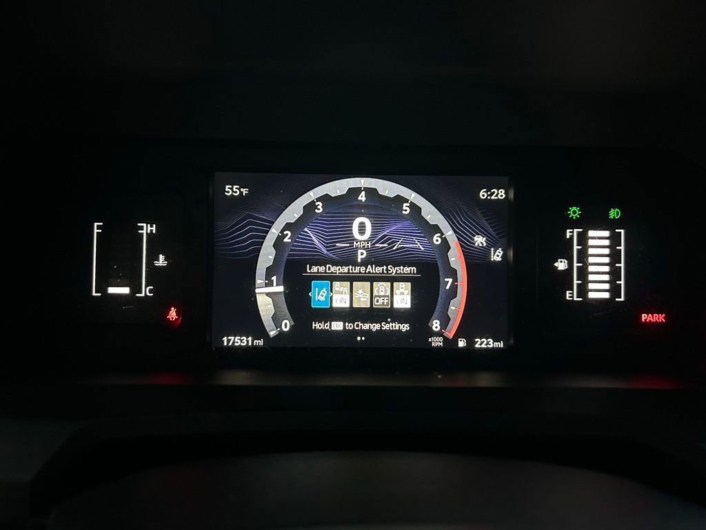 Certified 2024 Toyota Tacoma SR5 AWD/4WD image 23