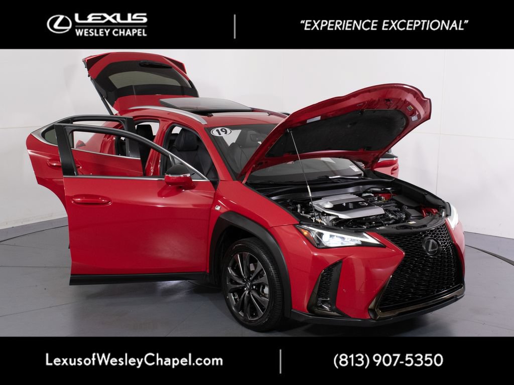 Used 2019 Lexus UX 200 F Sport w/ F Sport Premium Package FWD image 11
