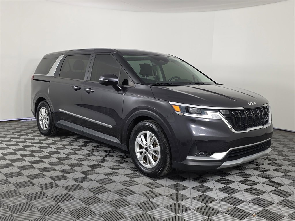 Used 2022 Kia Carnival LX image 9