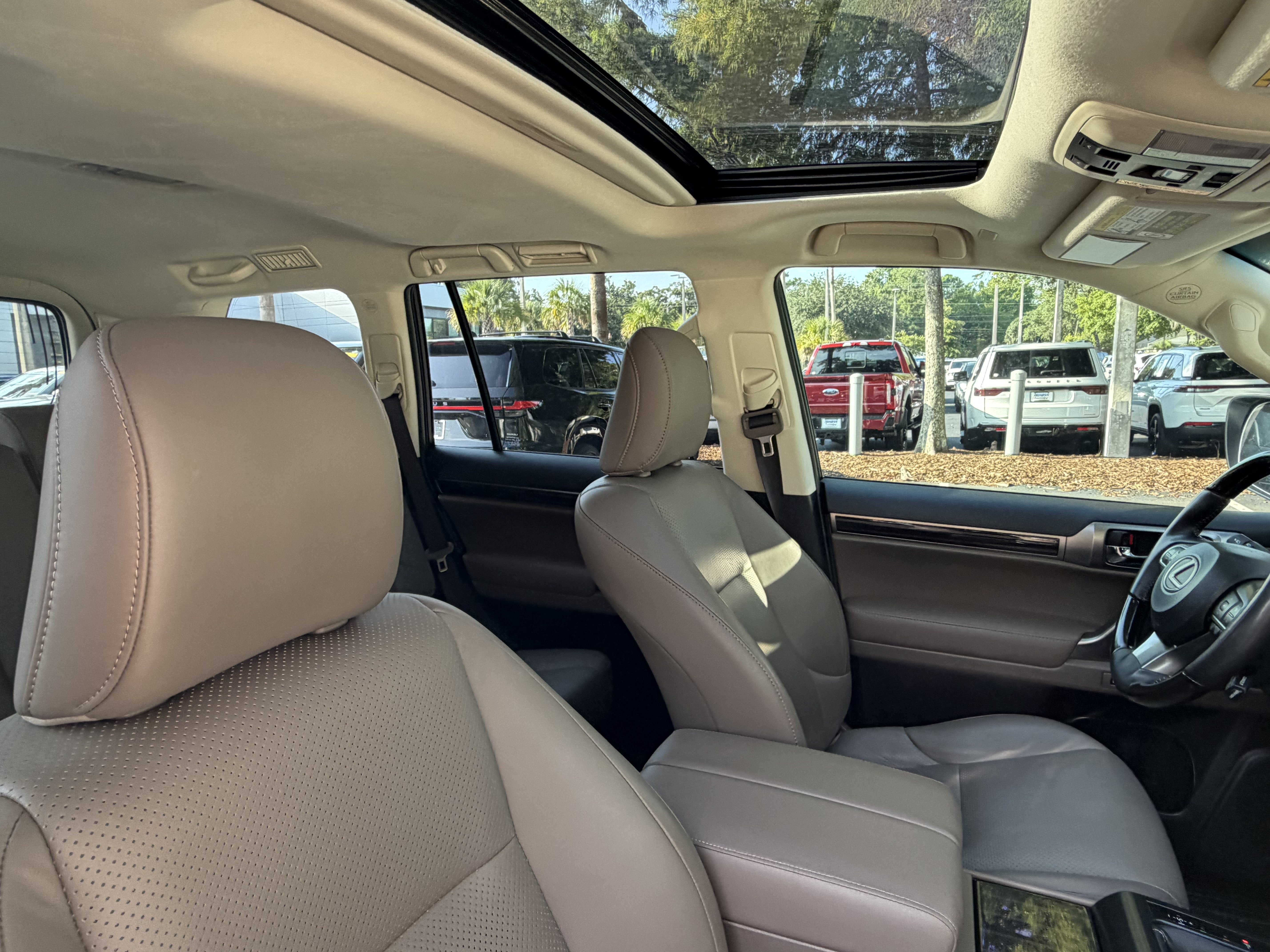 Certified 2023 Lexus GX 460 Luxury w/ Accessory Package AWD/4WD image 45