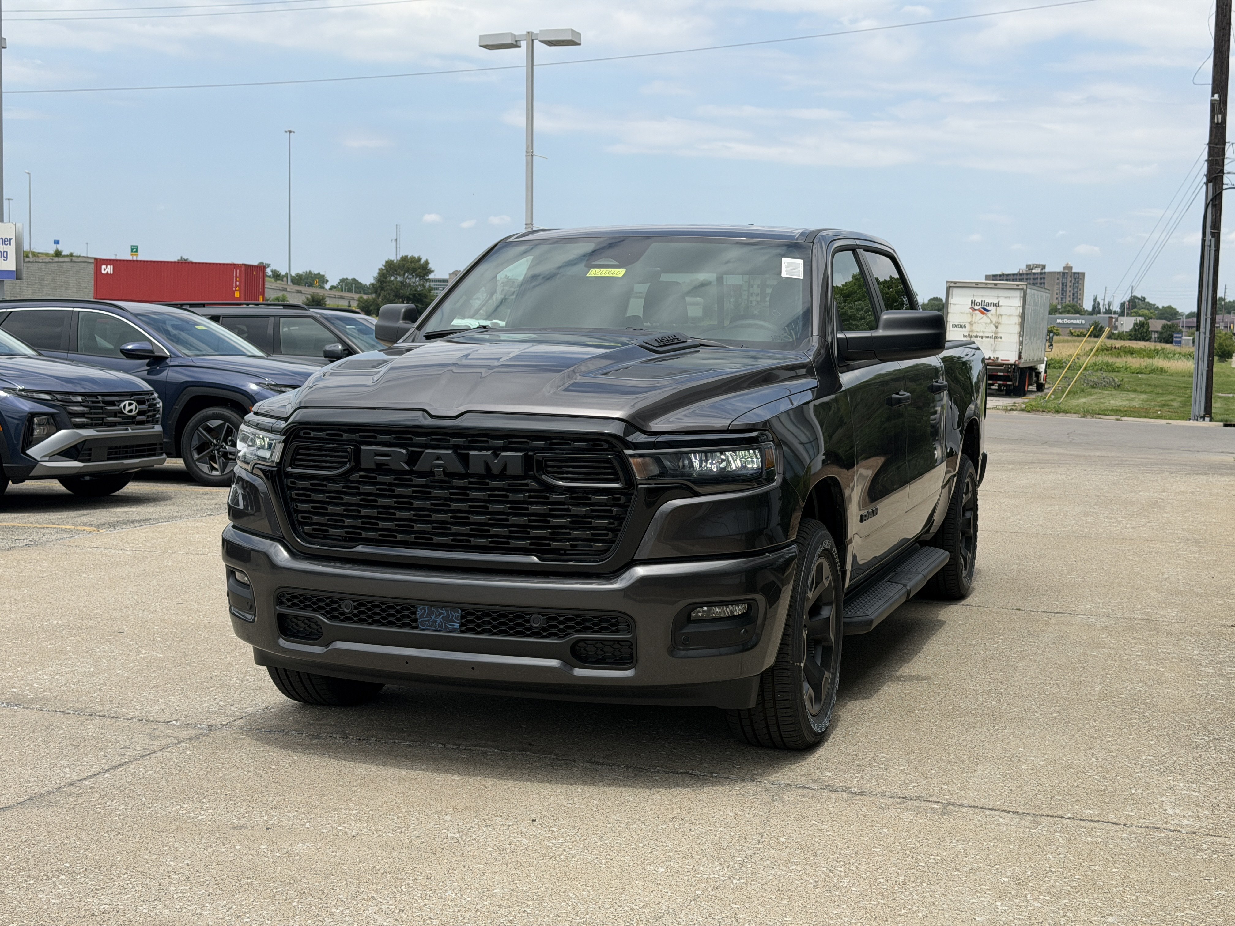 New 2026 RAM 1500 Express AWD/4WD image 17