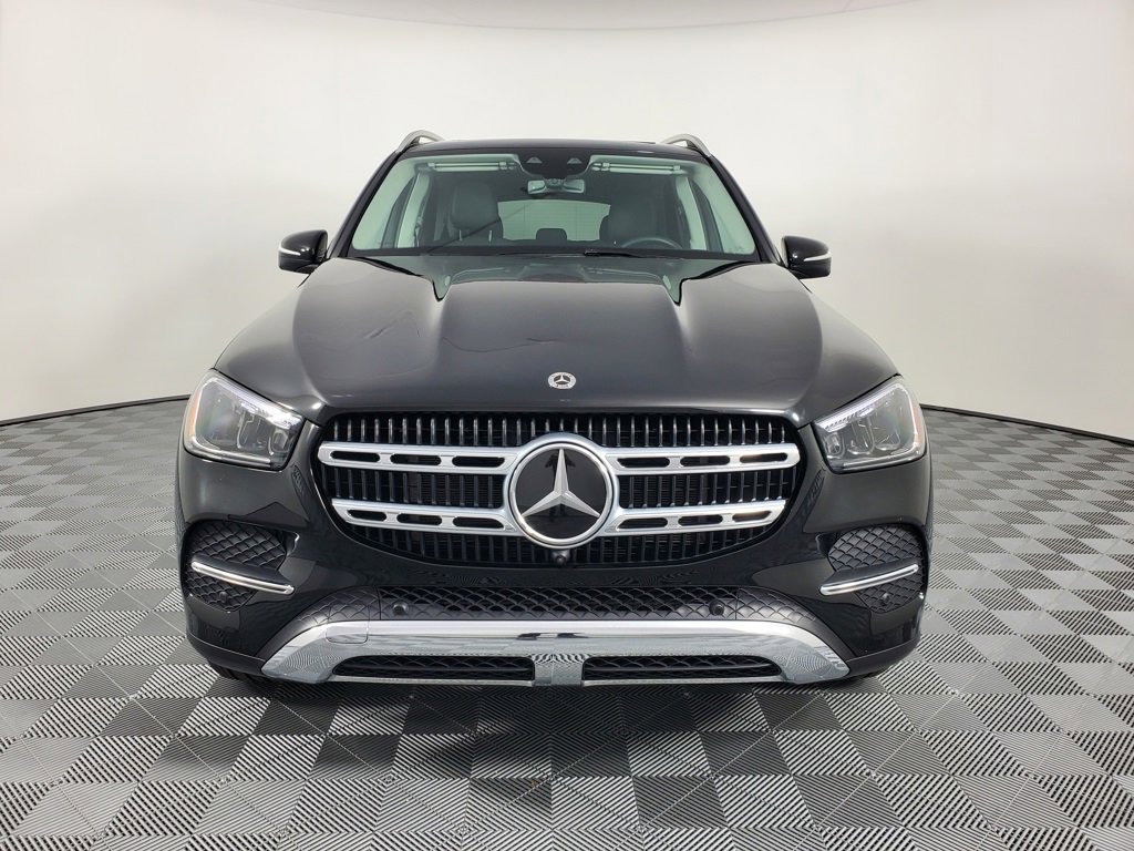 Used 2025 Mercedes-Benz GLE 450e 4MATIC image 3