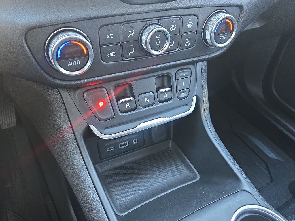 Used 2018 GMC Terrain SLT AWD/4WD image 22