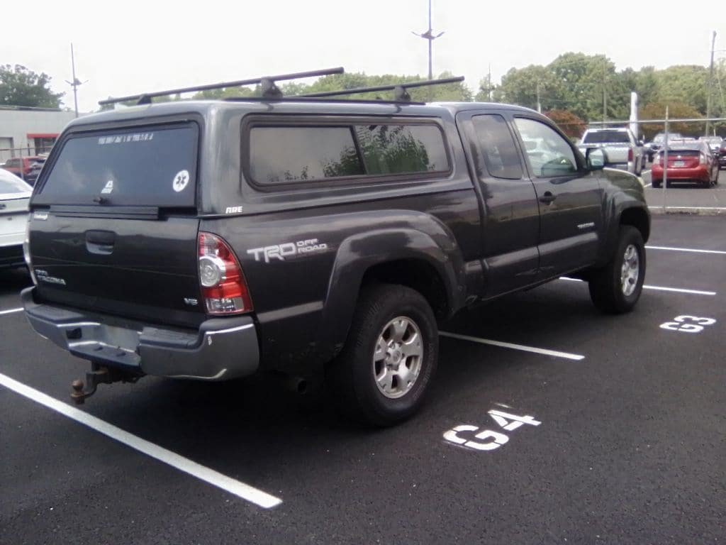 Used 2012 Toyota Tacoma 4x4 Access Cab V6 w/ TRD Off-Road Pkg image 3