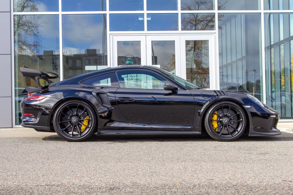 Used 2019 Porsche 911 GT3 RS w/ Weissach Package RWD image 4