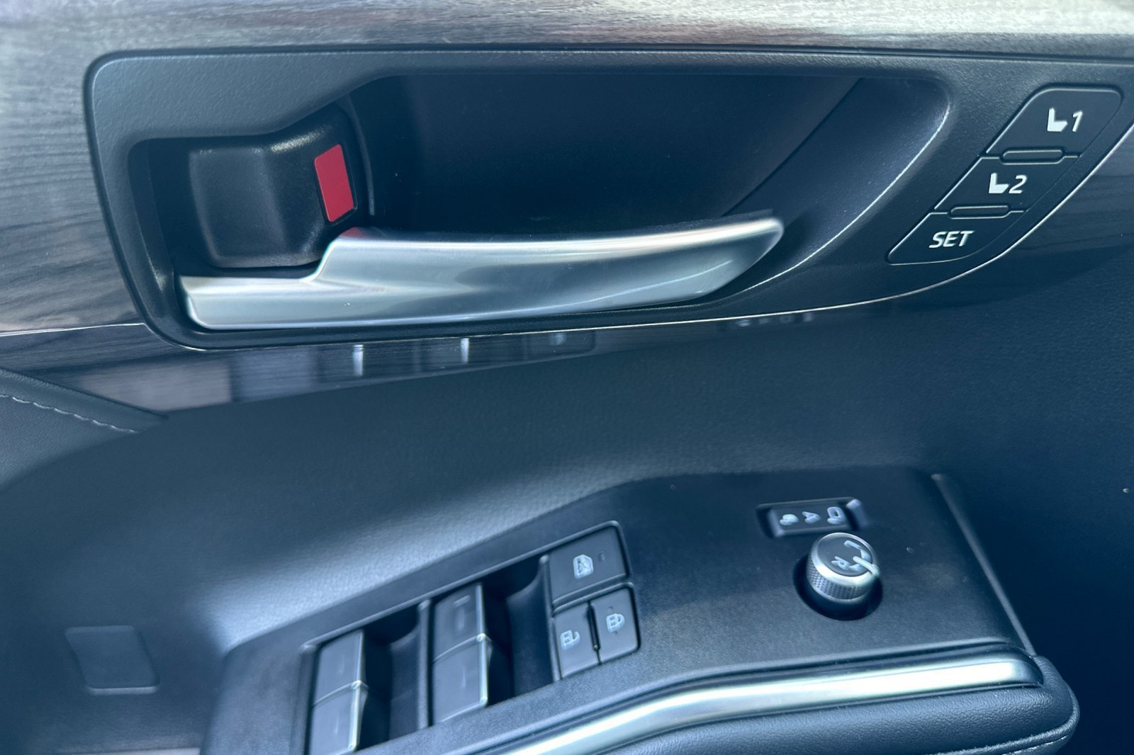 New 2026 Toyota Highlander Limited AWD/4WD image 10