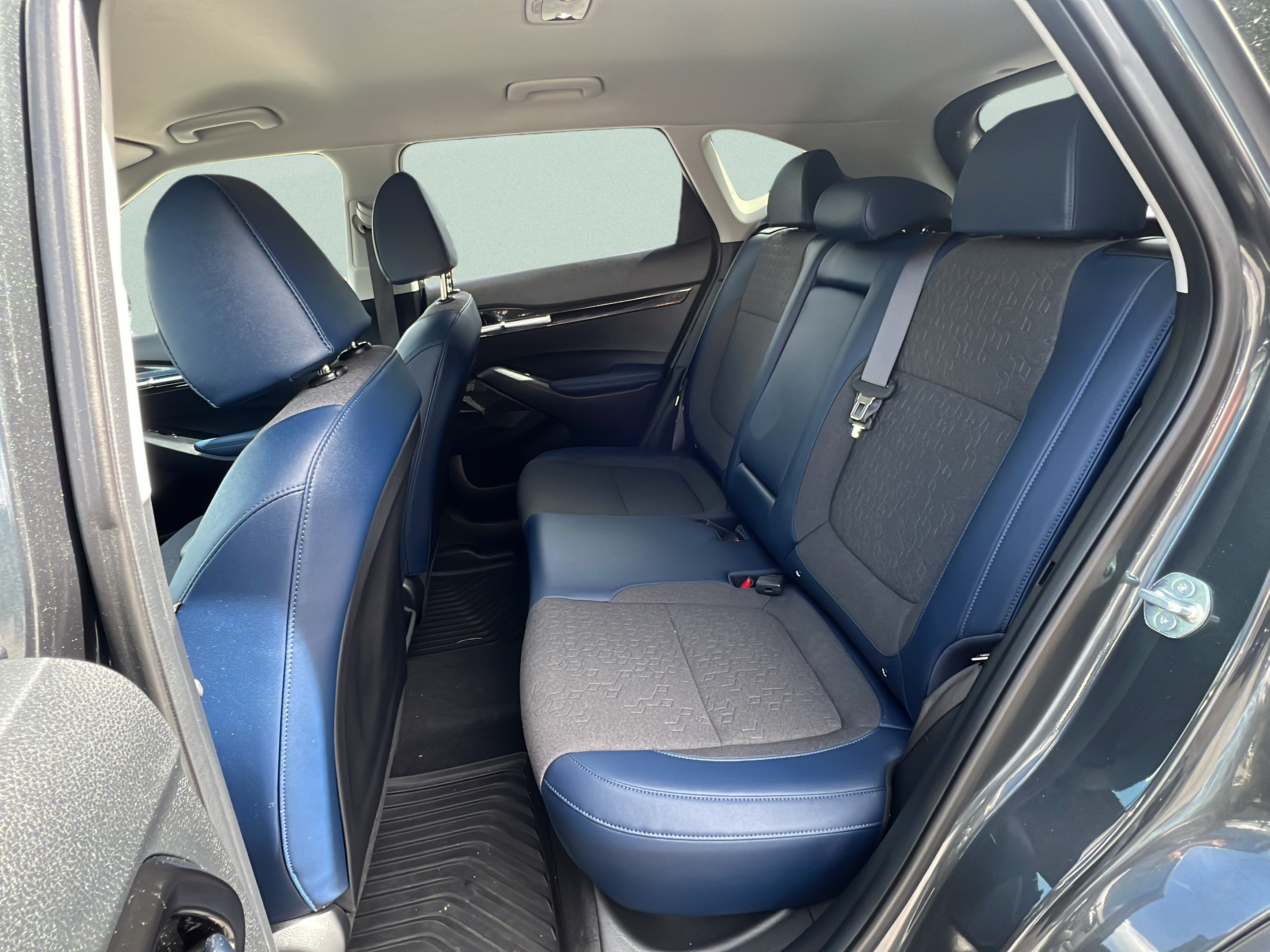Certified 2025 Kia Seltos S AWD/4WD image 13