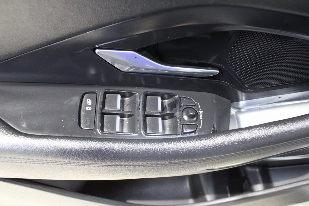 Used 2018 Jaguar E-PACE S image 32