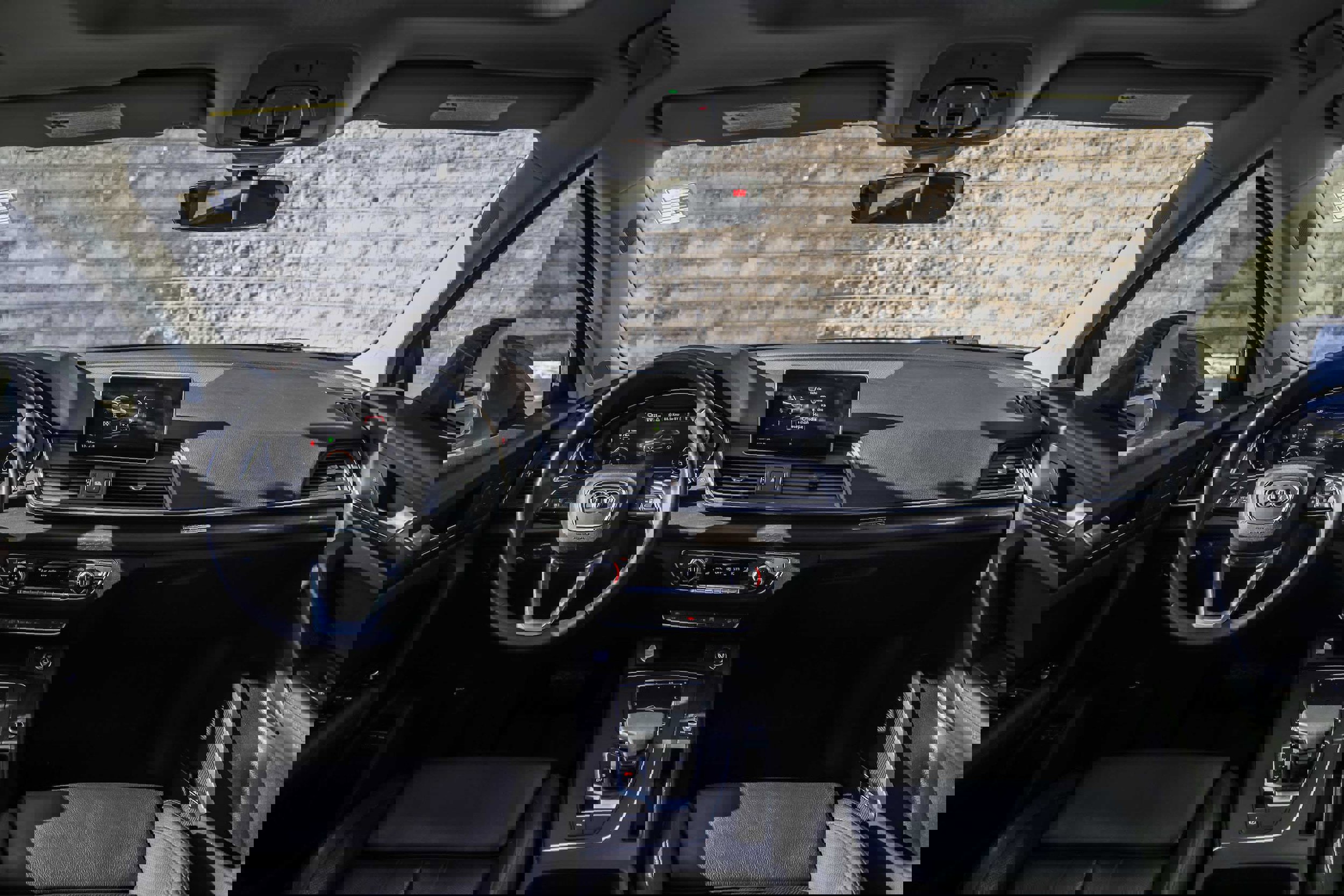 Used 2020 Audi Q5 e Prestige w/ Prestige Package image 25