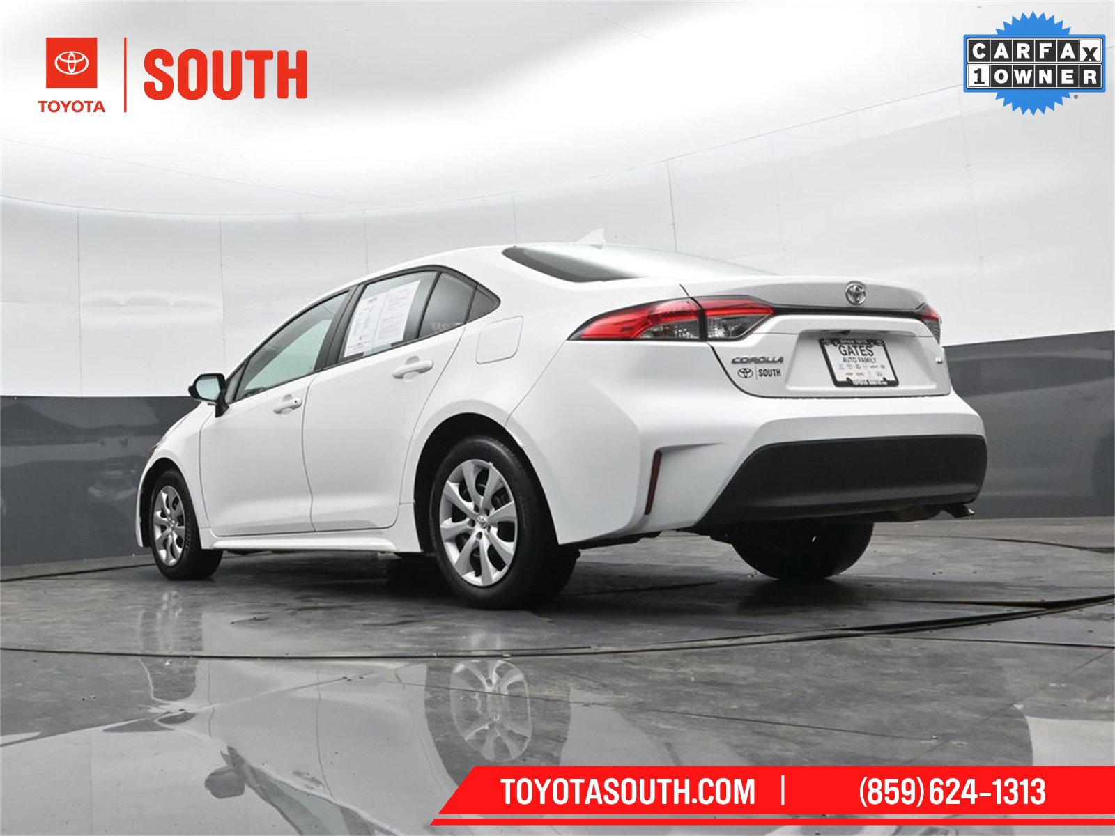 Used 2025 Toyota Corolla LE image 38