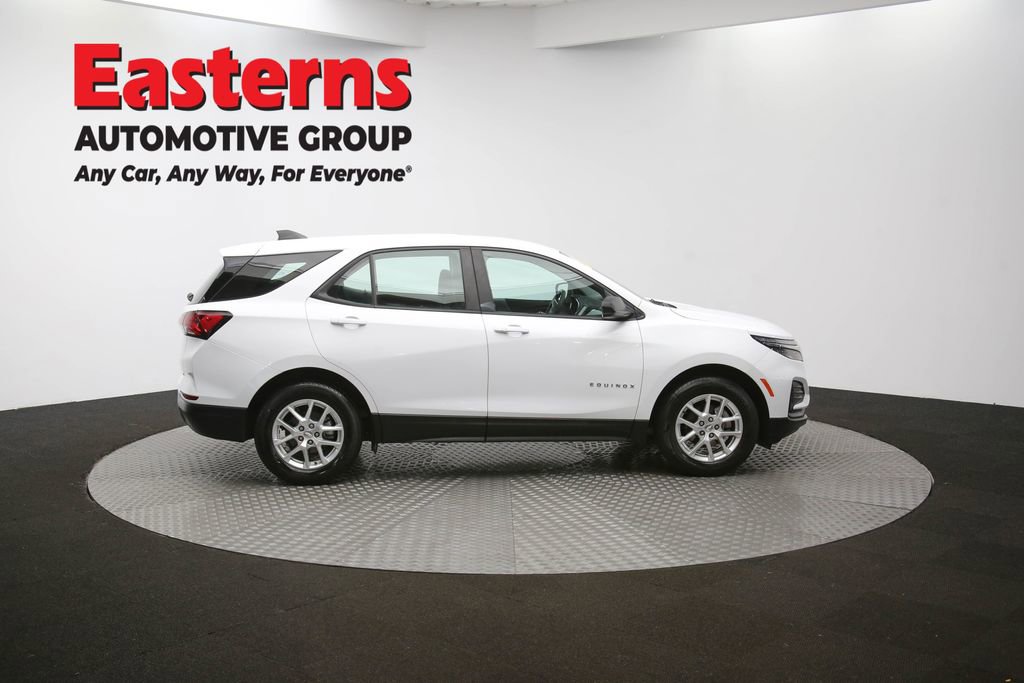 Used 2024 Chevrolet Equinox LS image 41
