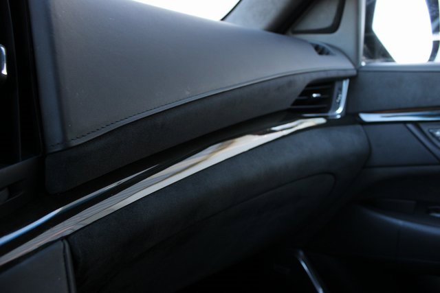 Used 2016 Cadillac Escalade Platinum image 5