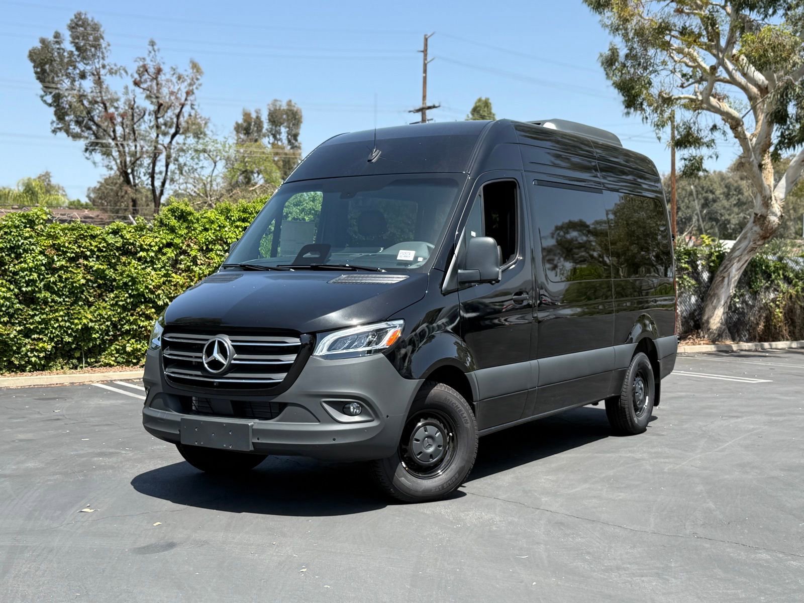 New 2025 Mercedes-Benz Sprinter 2500 image 2