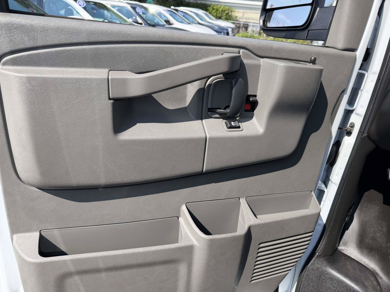 Certified 2025 GMC Savana 2500 w/ Driver Convenience Package RWD image 17
