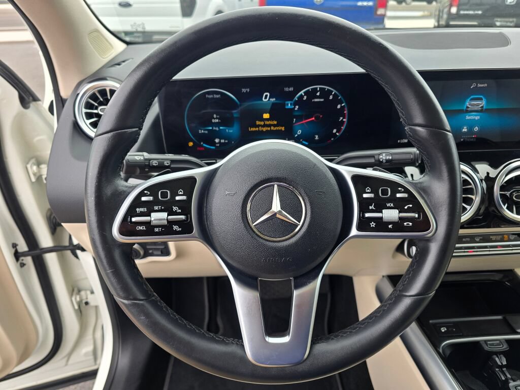 Used 2022 Mercedes-Benz GLA 250 4MATIC image 25