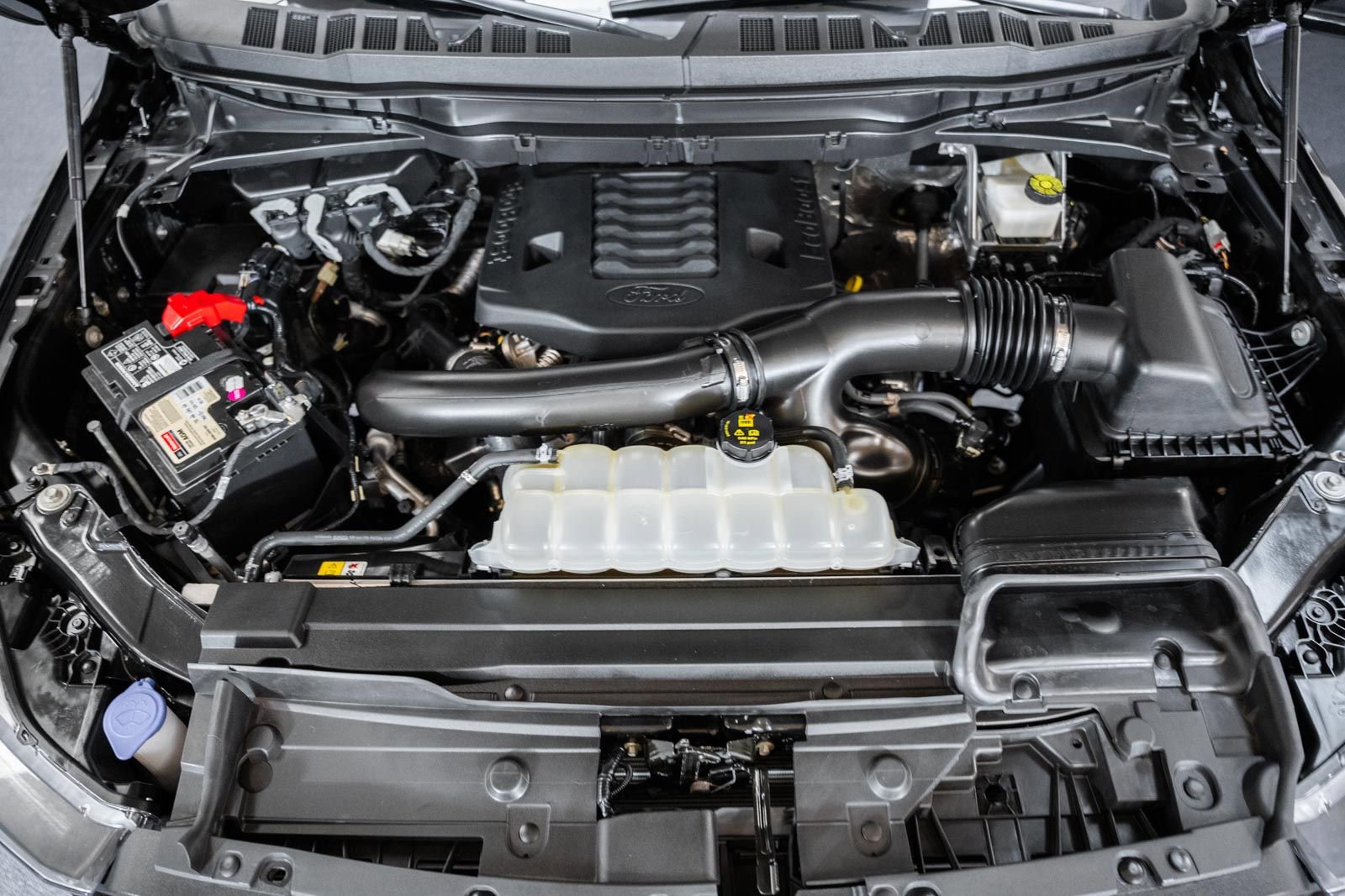 Certified 2022 Ford F150 Lariat w/ Equipment Group 502A High image 26