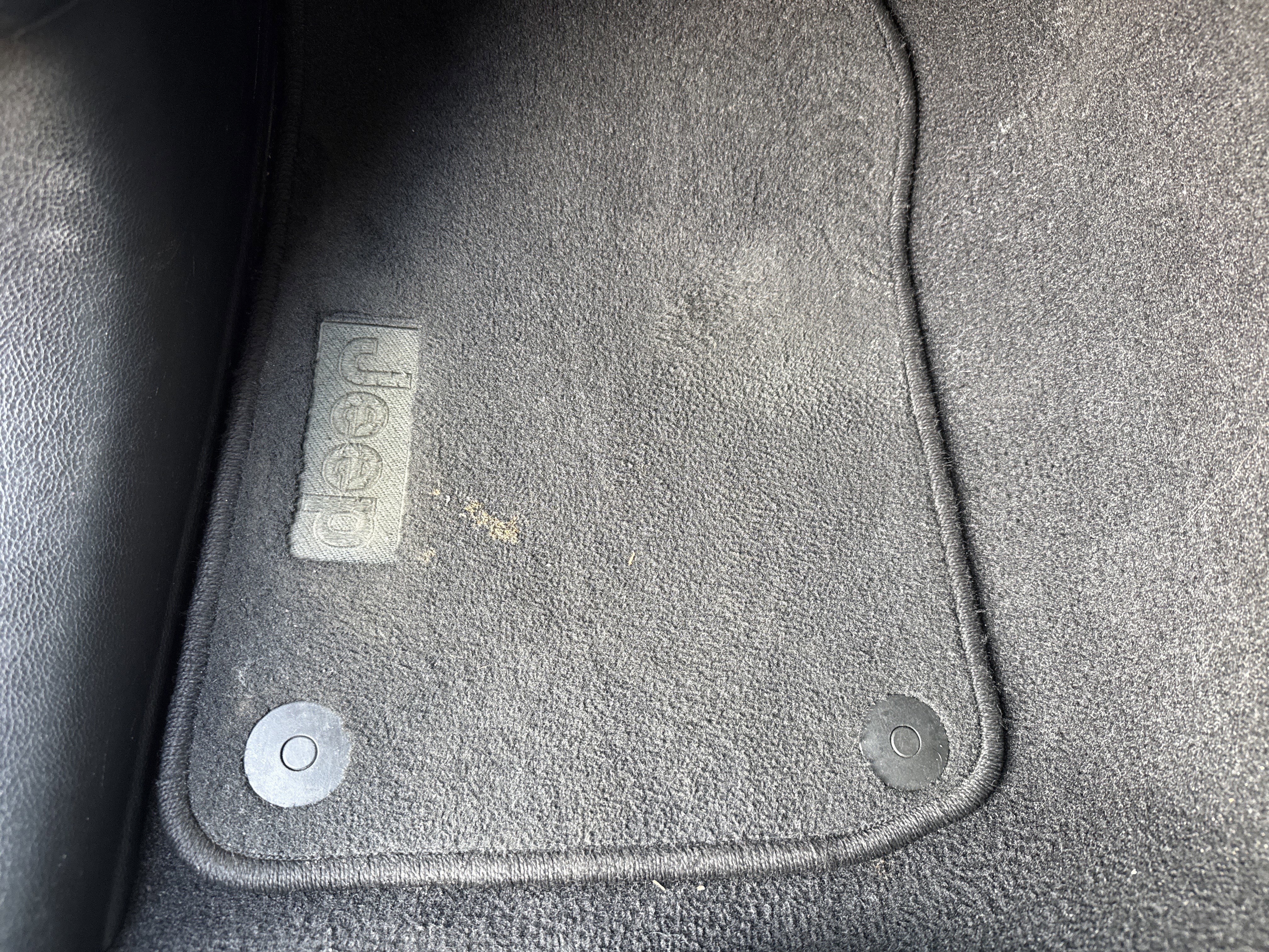 Used 2021 Jeep Gladiator Sport image 17