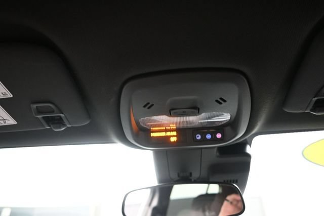 Used 2024 Buick Envista Sport Touring w/ Convenience I Package FWD image 12