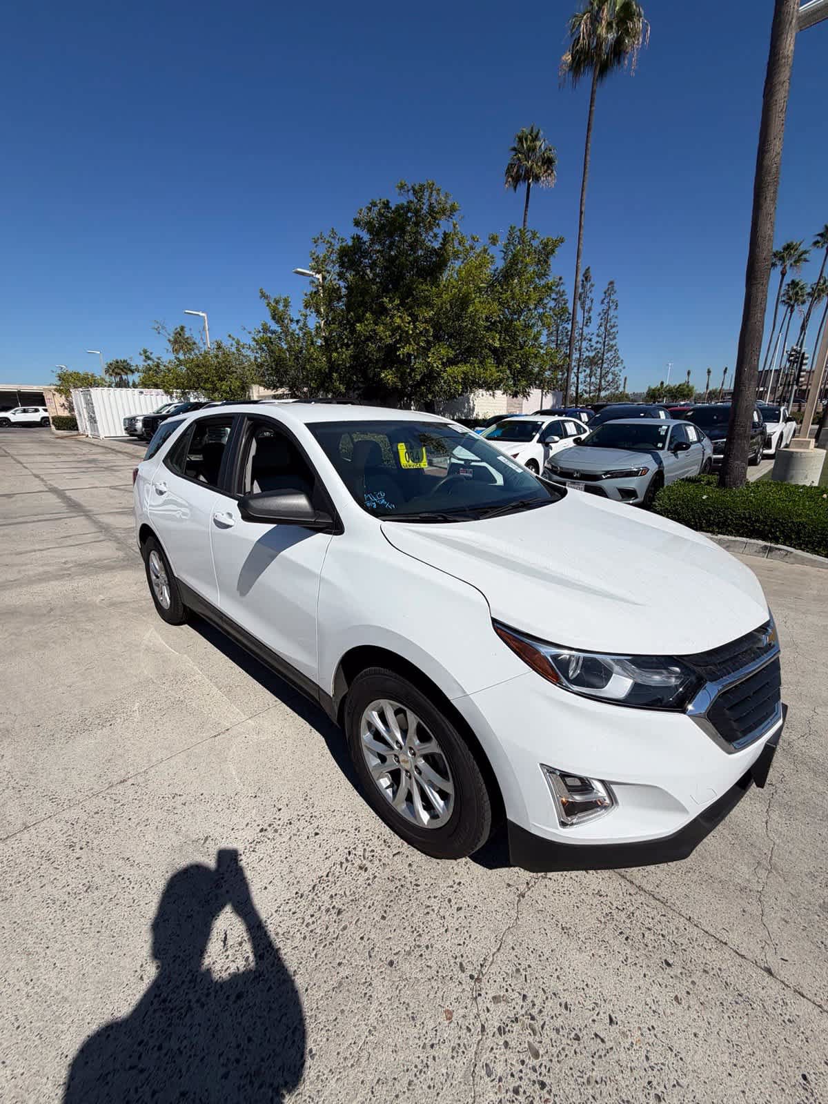 Used 2020 Chevrolet Equinox LS FWD image 3