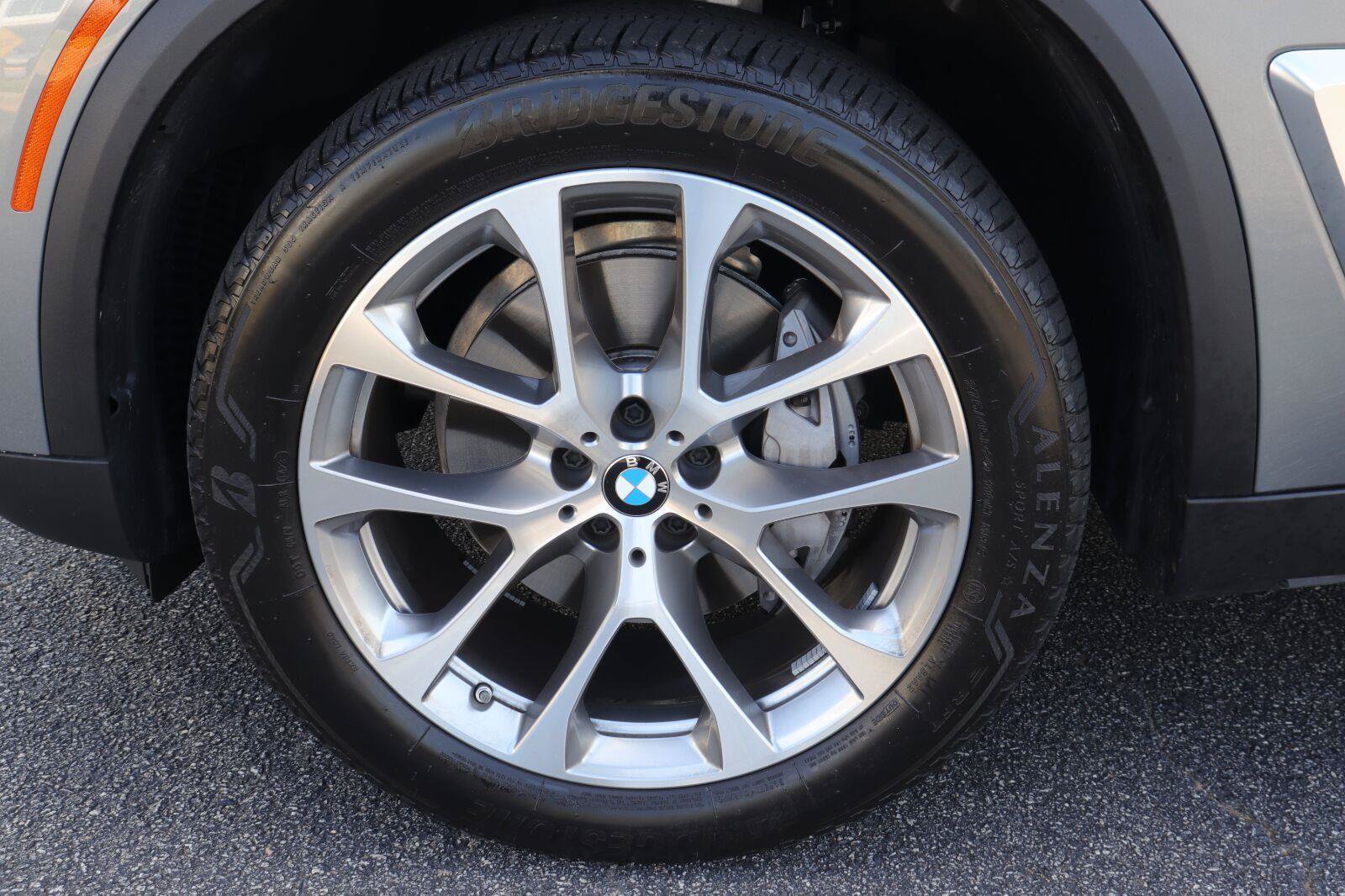 Used 2024 BMW X5 sDrive40i w/ Premium Package RWD image 44