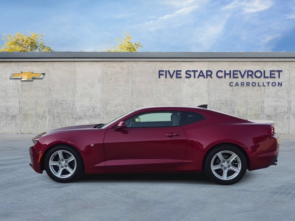 Used 2019 Chevrolet Camaro LT RWD image 5