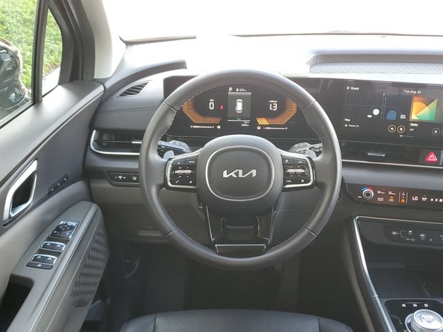 Certified 2025 Kia Carnival EX FWD image 13