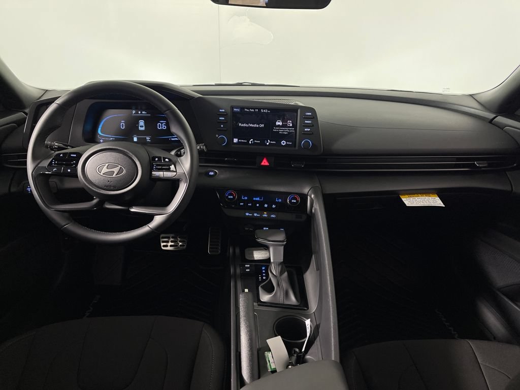 New 2026 Hyundai Elantra Sport FWD image 14