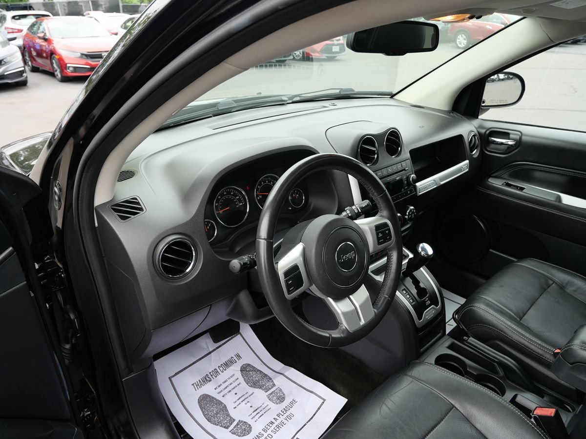 Used 2017 Jeep Compass High Altitude AWD/4WD image 9