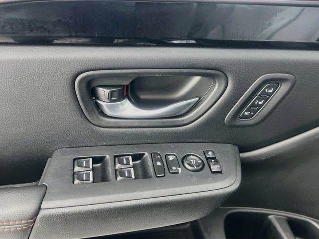 Used 2023 Honda Pilot TrailSport image 12