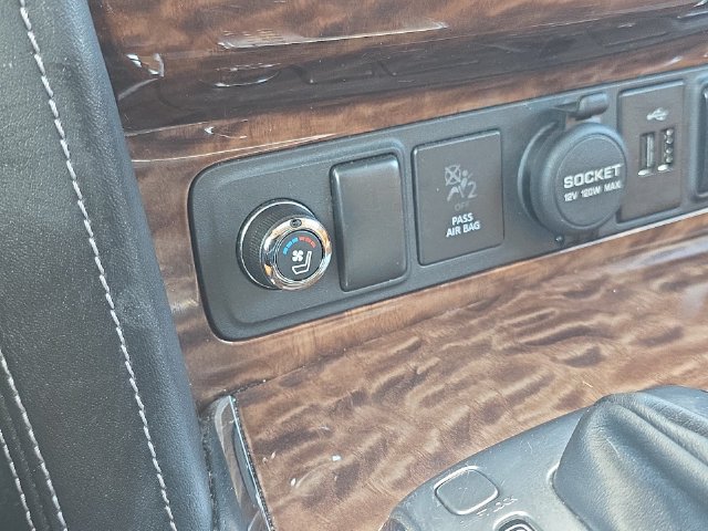Certified 2018 Nissan Armada Platinum w/ Captain Seat Package AWD/4WD image 35