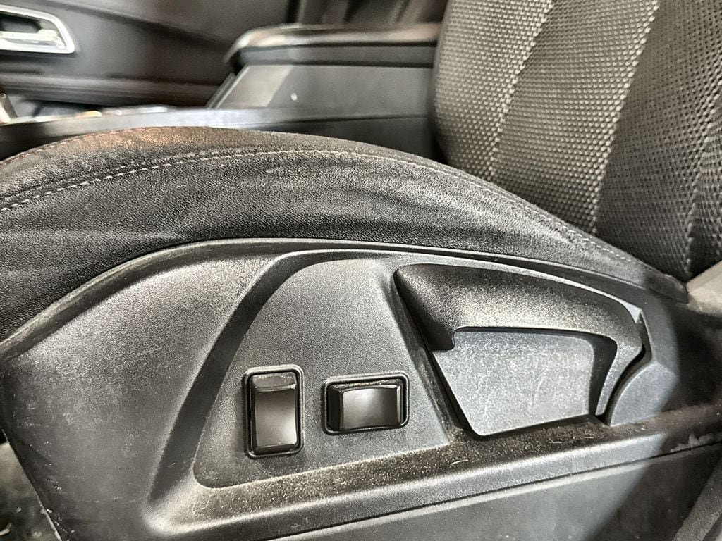 Used 2017 Chevrolet Equinox LS FWD image 3