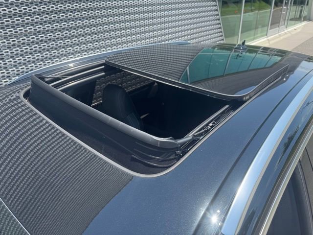 New 2025 Audi SQ8 Premium Plus AWD/4WD image 16