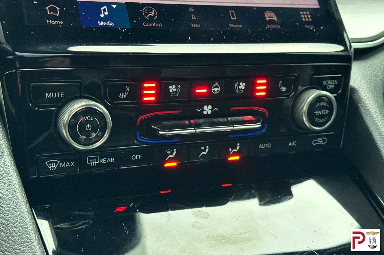 Used 2021 Jeep Grand Cherokee L Overland w/ Luxury Tech Group IV image 27