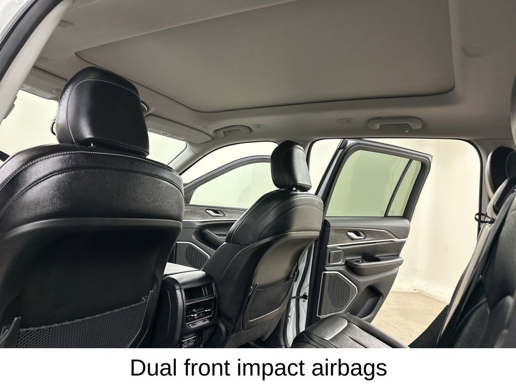 Used 2023 Jeep Grand Cherokee 4WD 4xe image 27