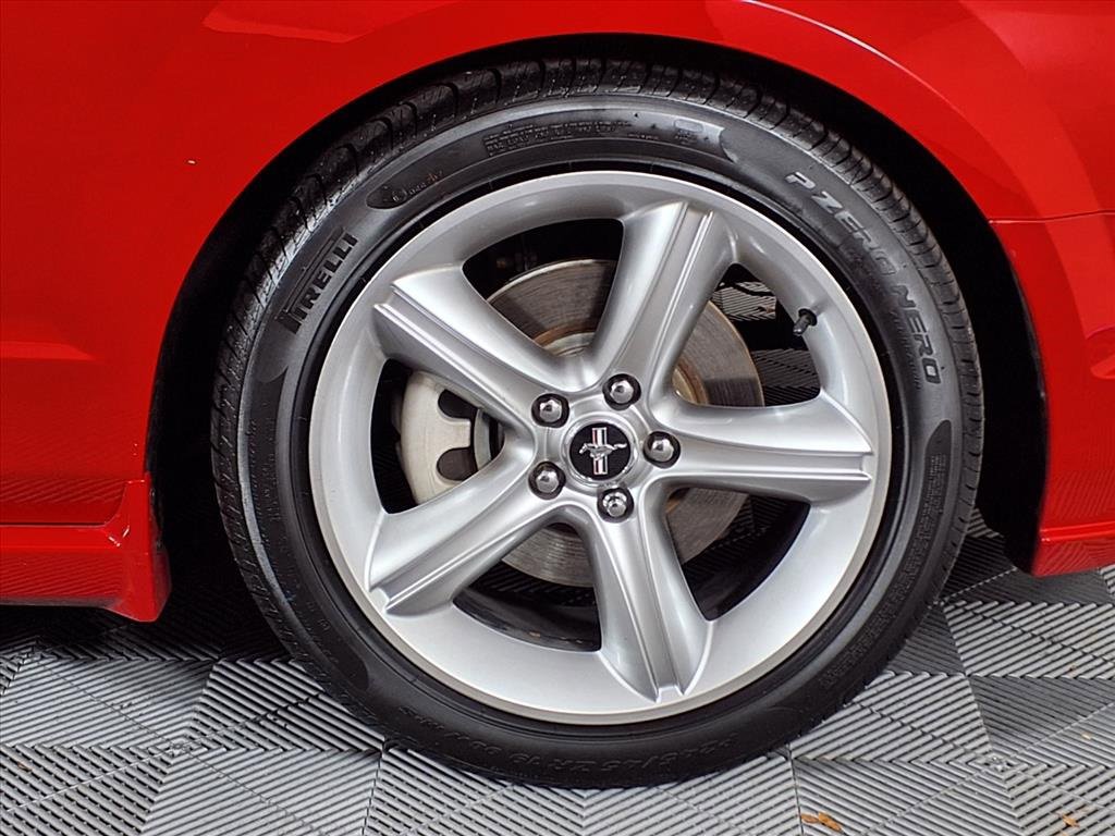 Used 2005 Ford Mustang GT image 31