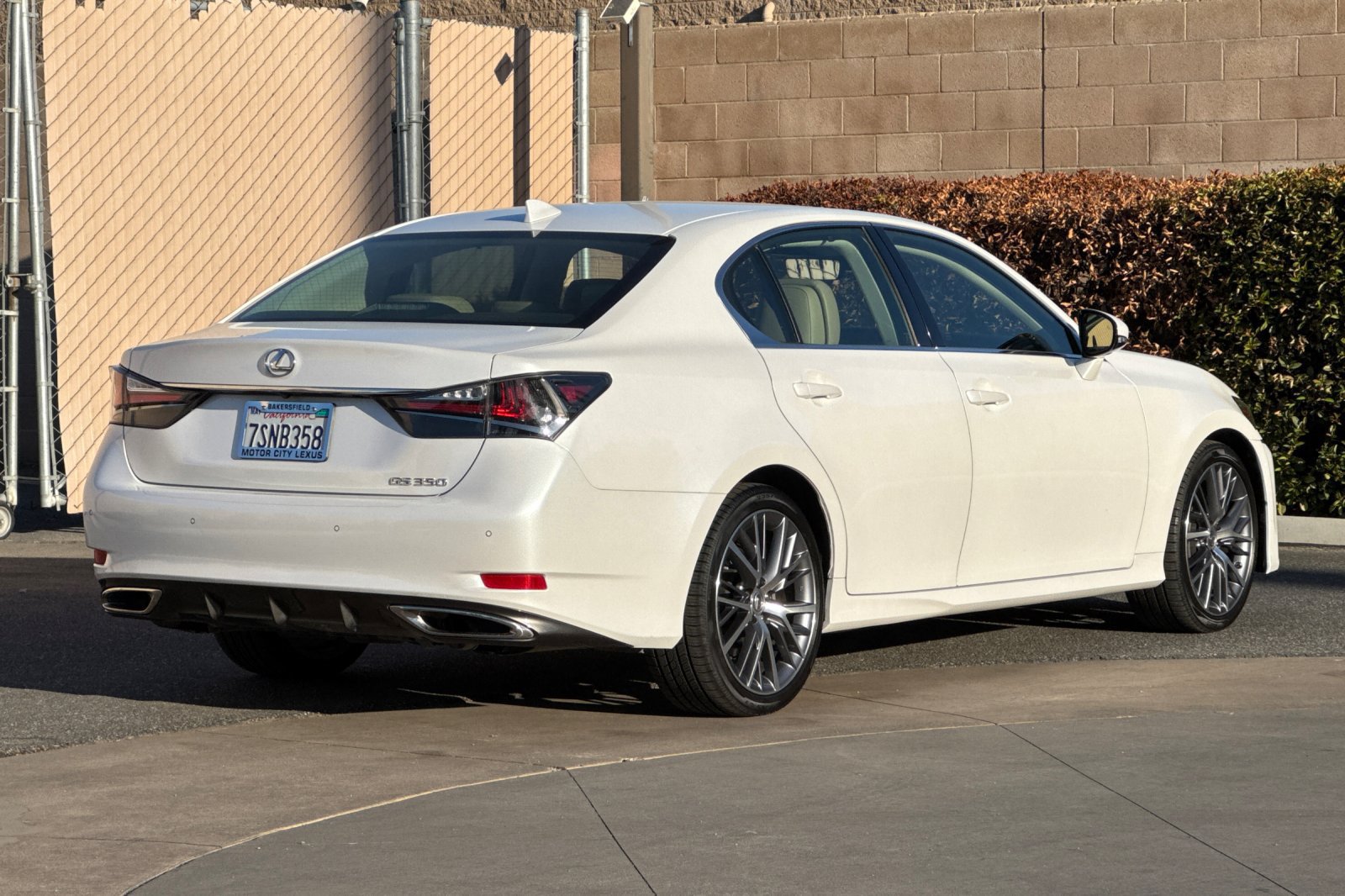 Used 2016 Lexus GS 350 w/ Luxury Package RWD image 4