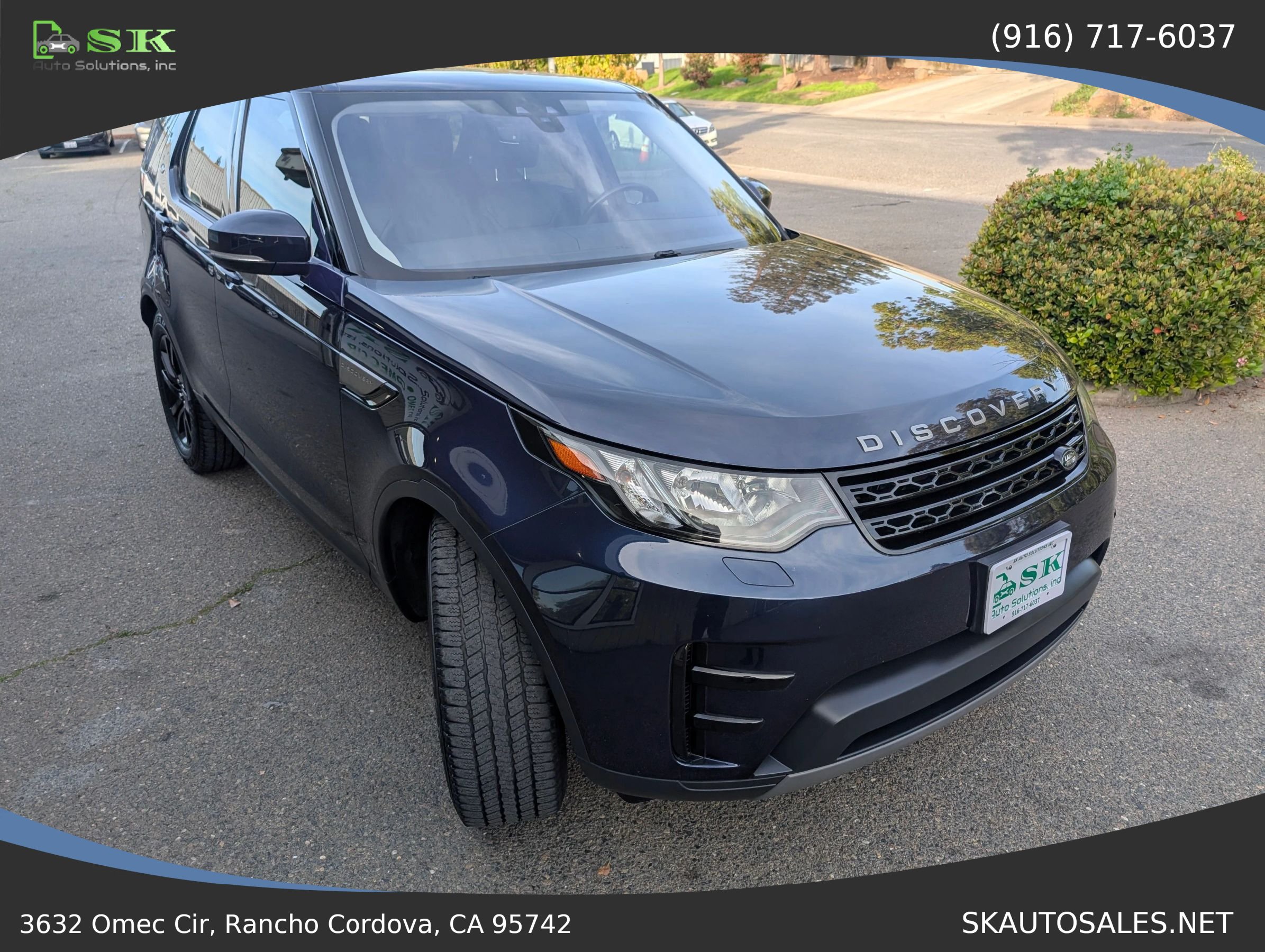 Used 2017 Land Rover Discovery SE AWD/4WD image 5