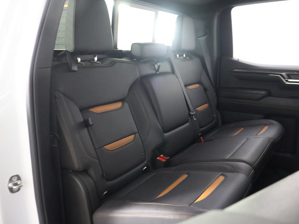 Used 2024 GMC Sierra 1500 AT4 w/ AT4 Preferred Package AWD/4WD image 32