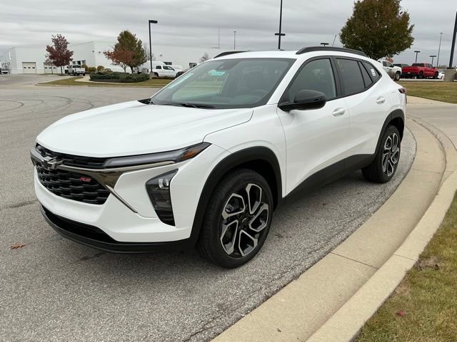 New 2026 Chevrolet Trax RS image 3