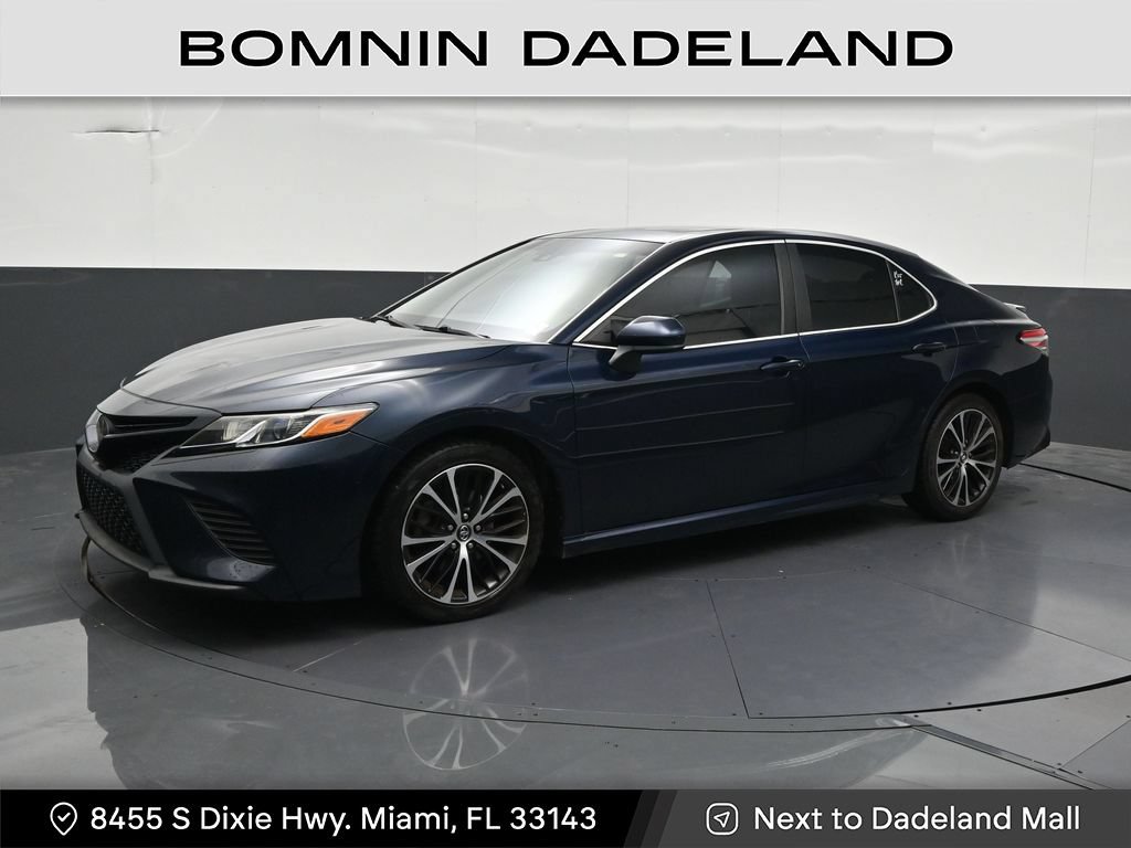 Used 2018 Toyota Camry SE w/ Moonroof Package
