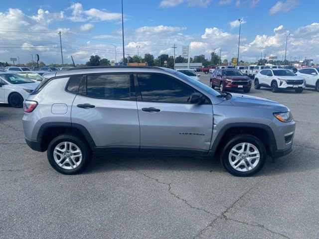 Used 2018 Jeep Compass Sport image 7