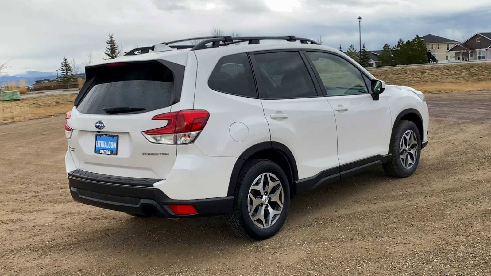 Used 2023 Subaru Forester Premium image 8