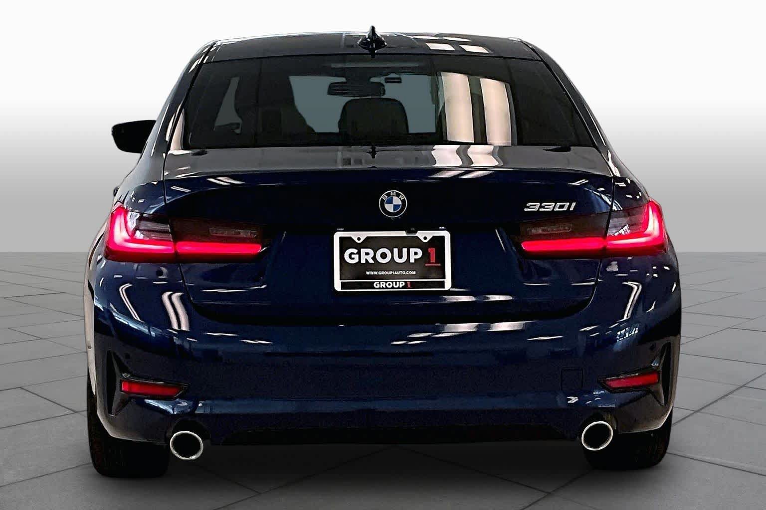 Used 2020 BMW 330i Sedan w/ Convenience Package RWD image 4