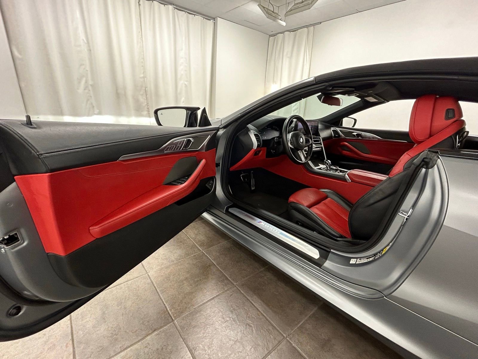 Used 2024 BMW M850i xDrive Convertible image 25