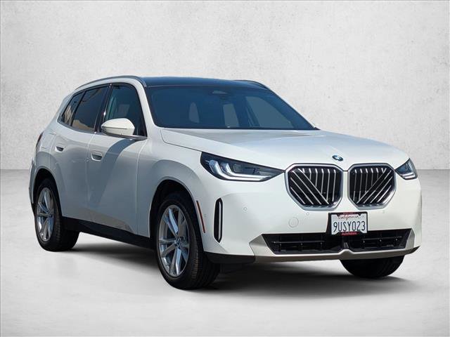 Used 2025 BMW X3 xDrive30 w/ Convenience Package AWD/4WD image 3