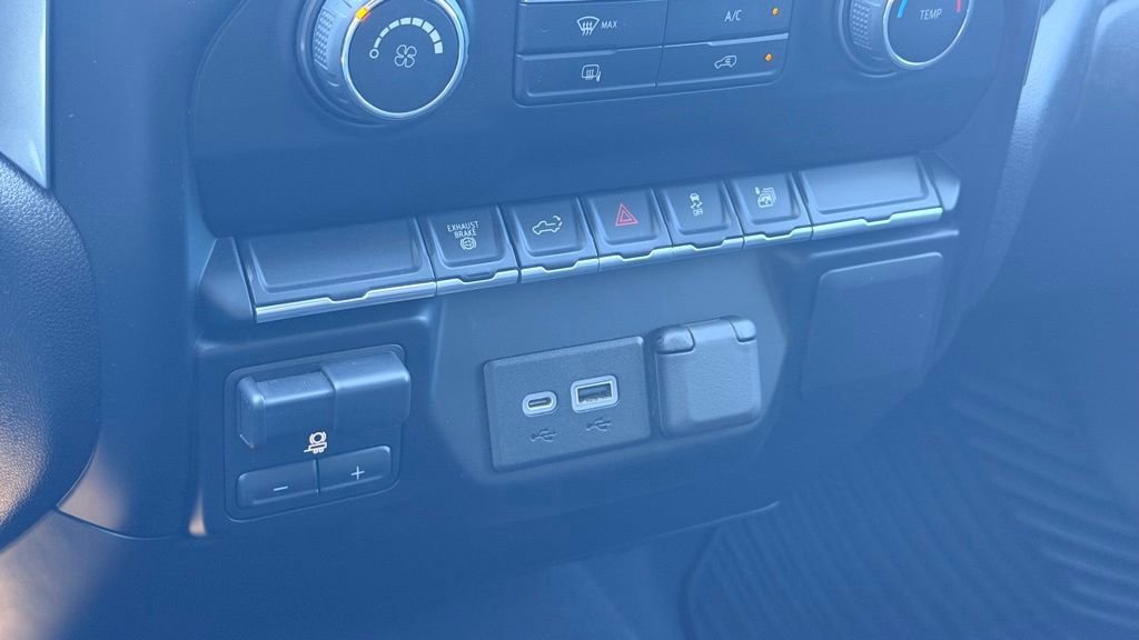 Used 2022 Chevrolet Silverado 3500 LT image 27