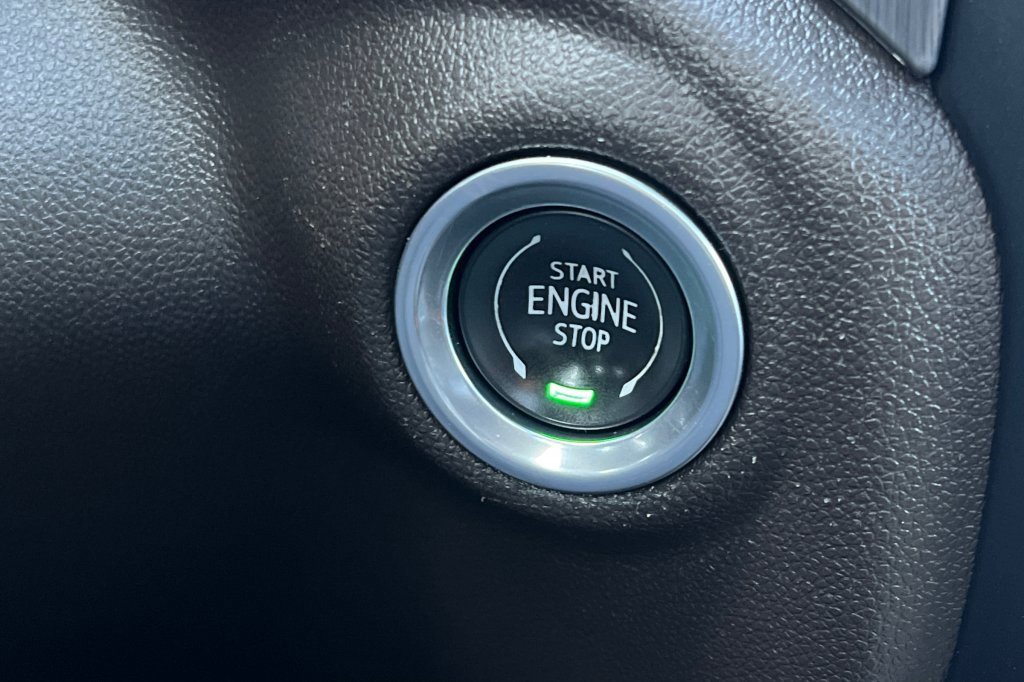 Used 2020 GMC Sierra 3500 Denali w/ Denali Ultimate Package image 19